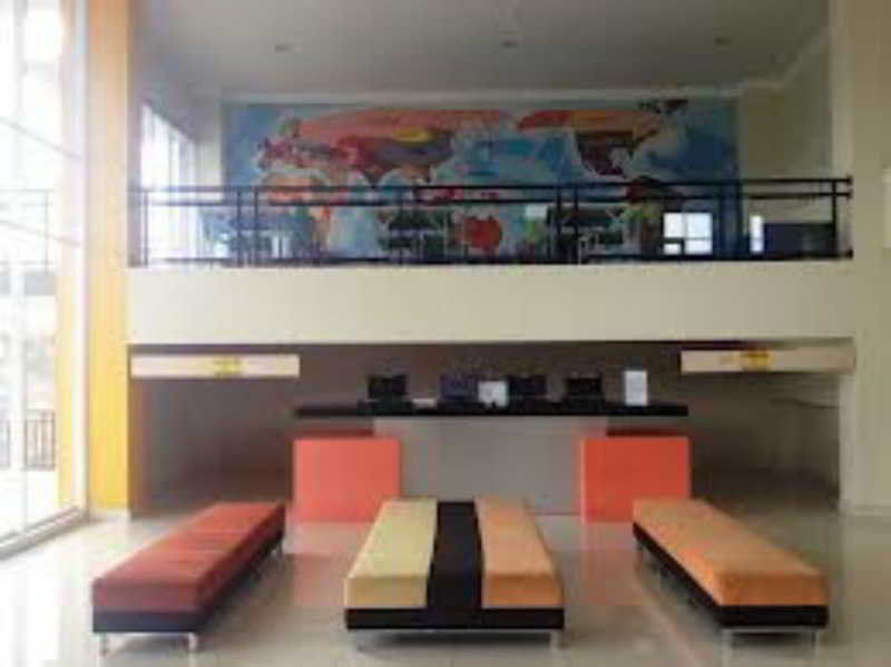 Edu Hostel Yogyakarta Exterior photo