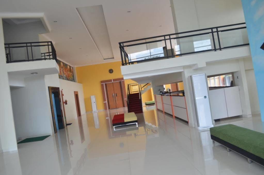 Edu Hostel Yogyakarta Exterior photo